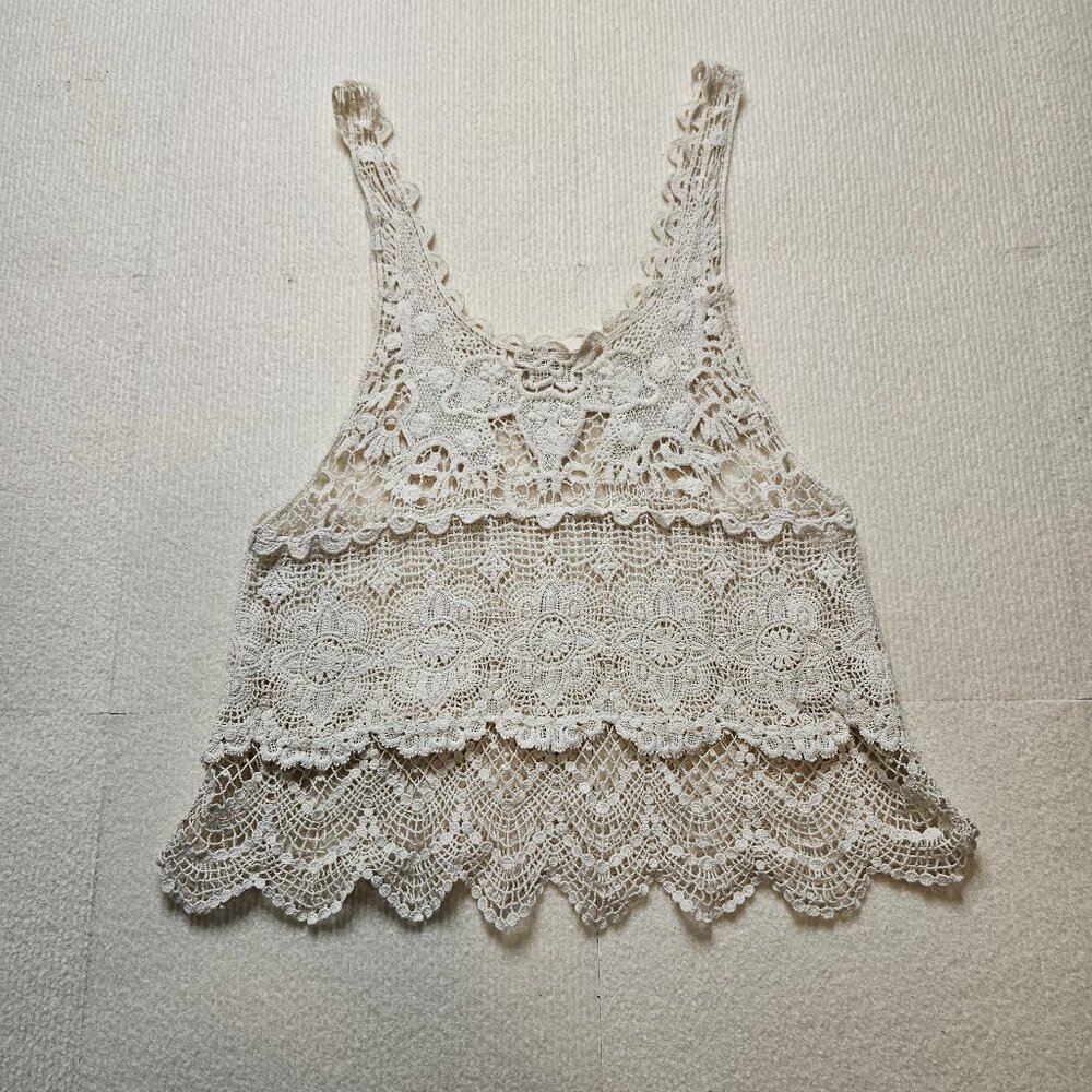 Issi crochet tank top - size Medium